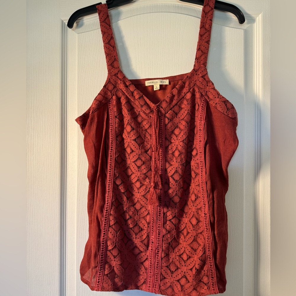 Parallel Lines Women's Rust Crochet Tank Top